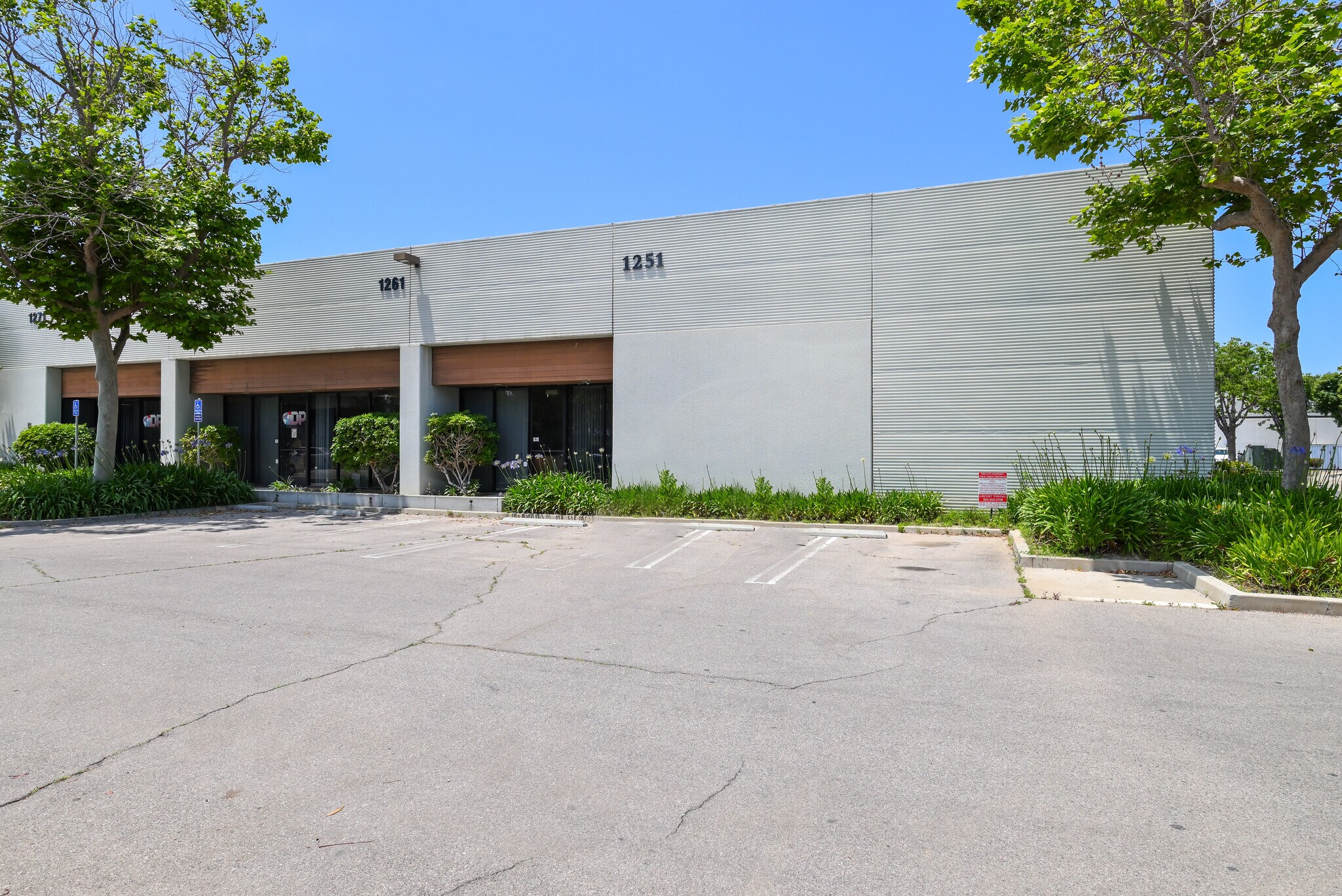 1251-1271 Vanguard Dr, Oxnard, CA à louer Photo intérieure– Image 1 sur 6