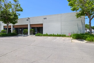 1251-1271 Vanguard Dr, Oxnard, CA à louer Photo intérieure– Image 1 sur 6