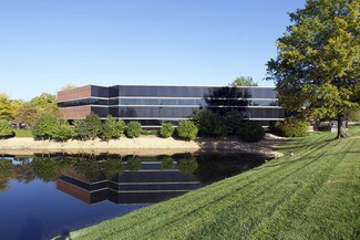Plus de détails pour 1066 Executive Parkway Dr, Creve Coeur, MO - Bureau à louer