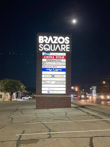 1411 N Valley Mills Dr, Waco, TX à louer - Autre – Image 2 sur 4