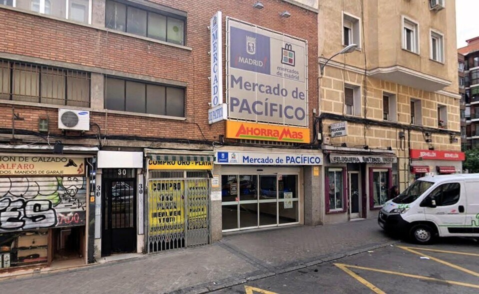 Local commercial dans Madrid, Madrid à vendre - Photo de l’immeuble – Image 3 sur 5