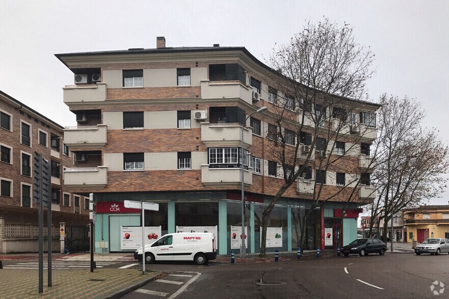 Avenida Talavera de Perú, 2, Talavera de la Reina, Toledo à louer - Photo de l’immeuble – Image 2 sur 2
