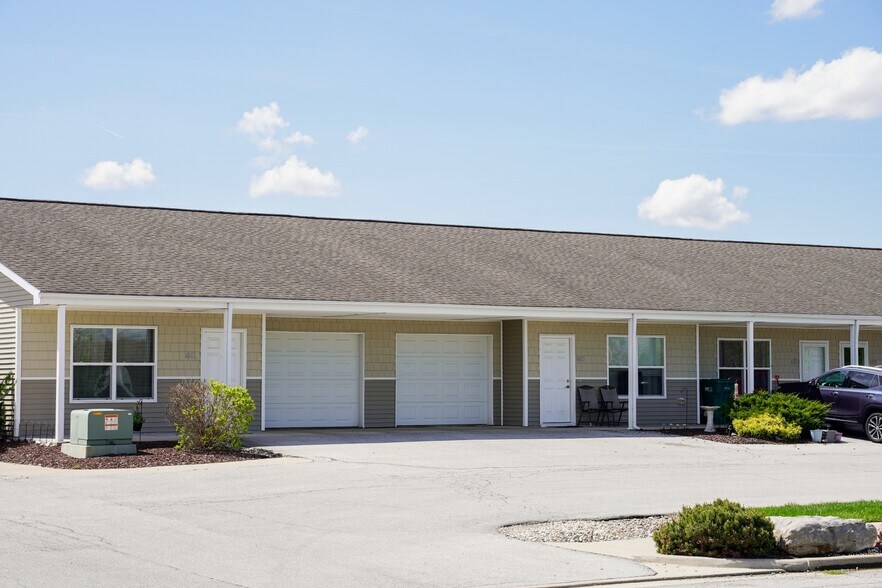 14203 Illinois Rd, Fort Wayne, IN à vendre - Photo de l’immeuble – Image 3 sur 7