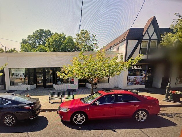 140-146 Hendrickson Ave, Lynbrook, NY à louer - Photo de l’immeuble – Image 1 sur 2