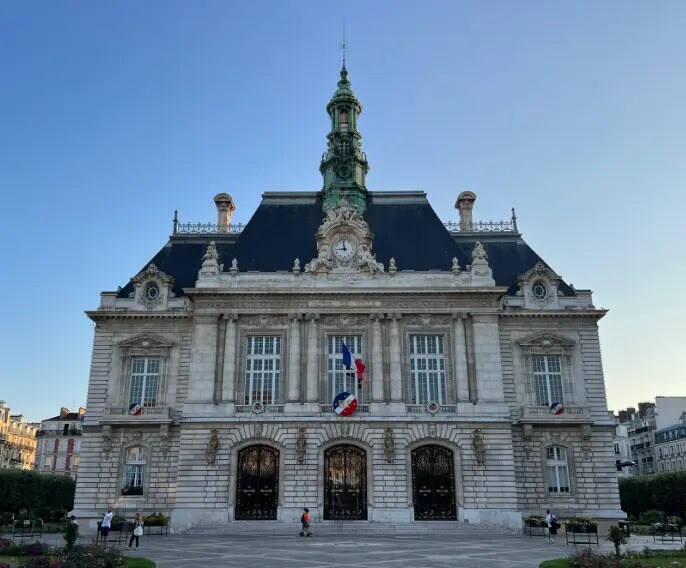 Local commercial dans Levallois-Perret à louer Photo de l’immeuble– Image 1 sur 6