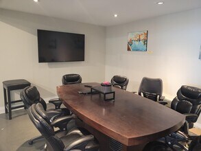 1877 Merivale Rd, Nepean, ON à louer Photo intérieure– Image 2 sur 4