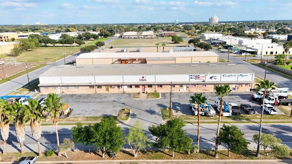 4200 N 22nd St, McAllen, TX à louer - Photo de l’immeuble – Image 2 sur 6