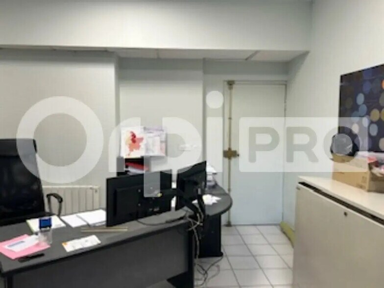 Bureau dans Villefranche-Sur-Saône à louer - Photo de l’immeuble – Image 3 sur 6