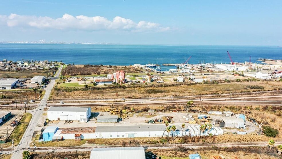 320 77th St, Galveston, TX à vendre - Photo de l’immeuble – Image 2 sur 8