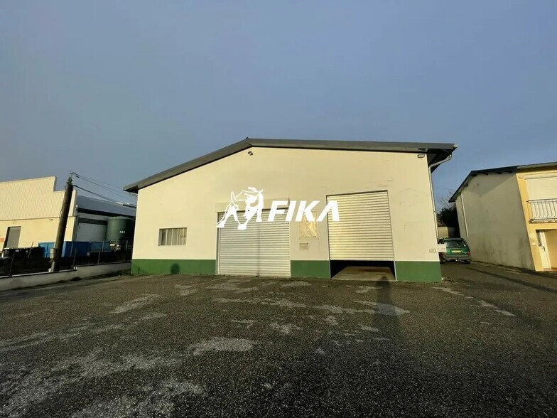 Local d’activités dans Odars à louer - Photo de l’immeuble – Image 1 sur 11