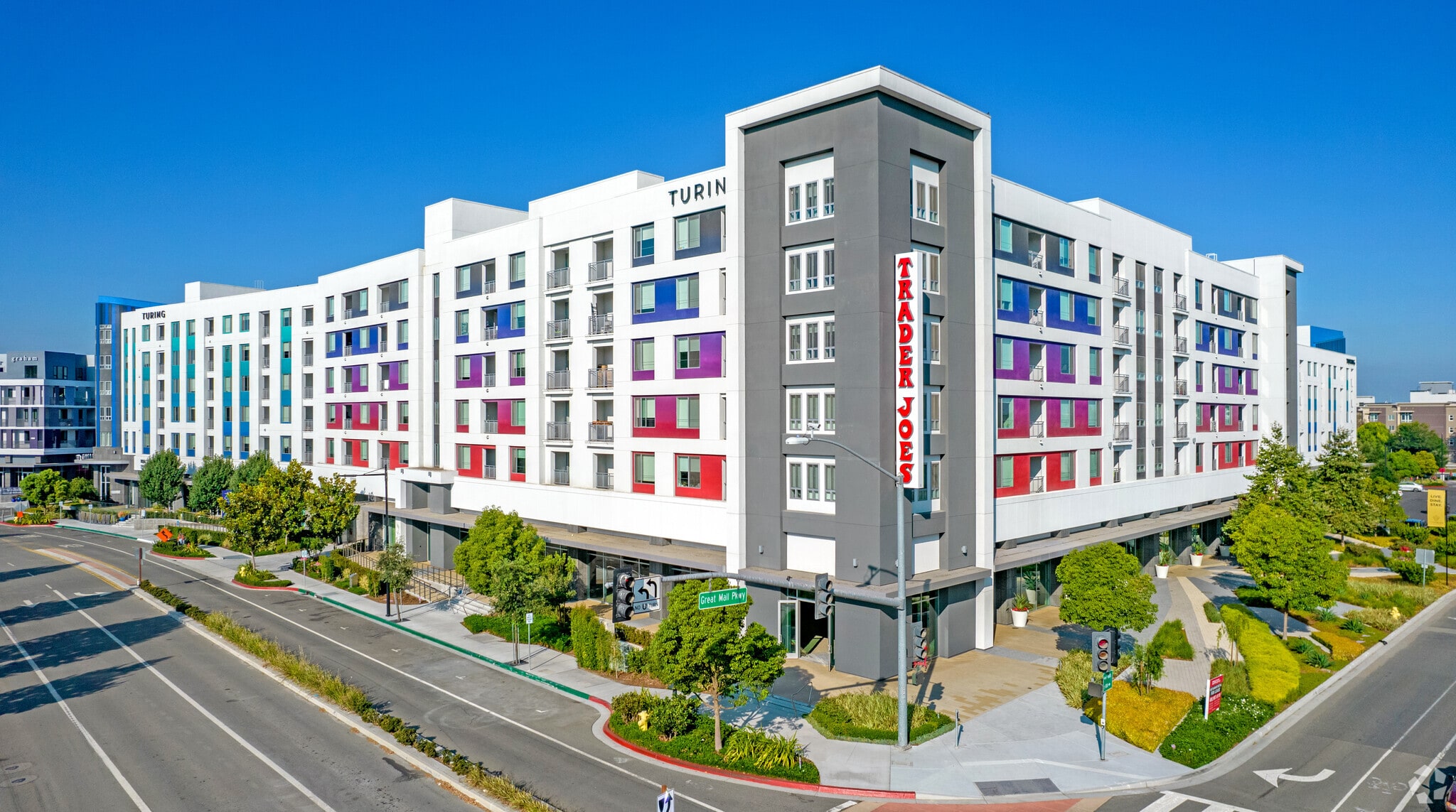 1365 McCandless Dr, Milpitas, CA à louer Photo principale– Image 1 sur 6