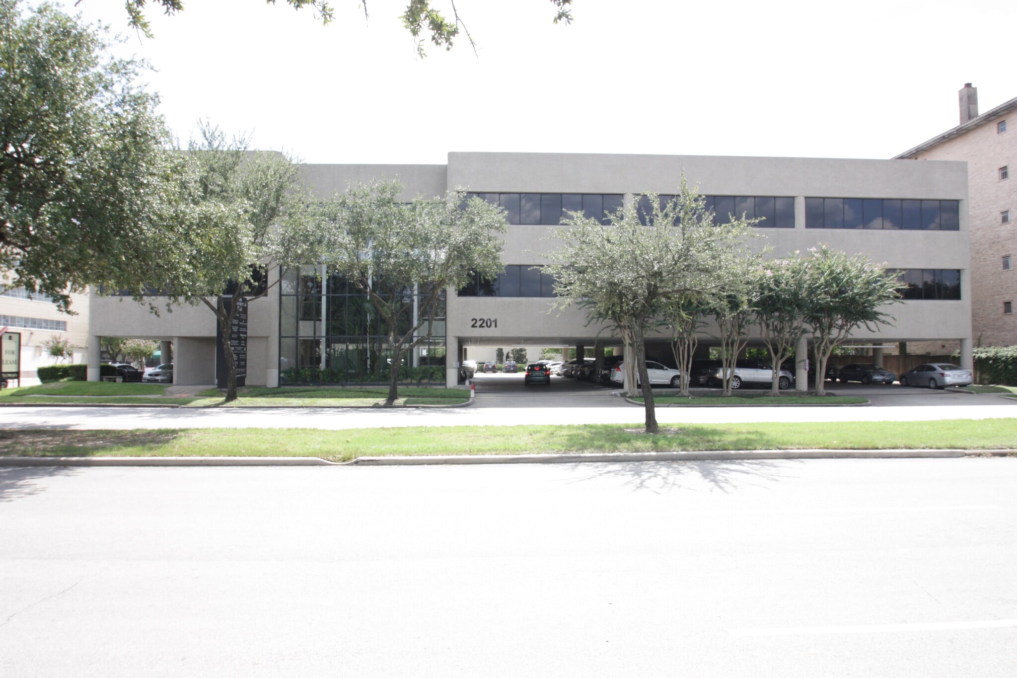 2201 W Holcombe Blvd, Houston, TX à louer Photo de l’immeuble– Image 1 sur 10