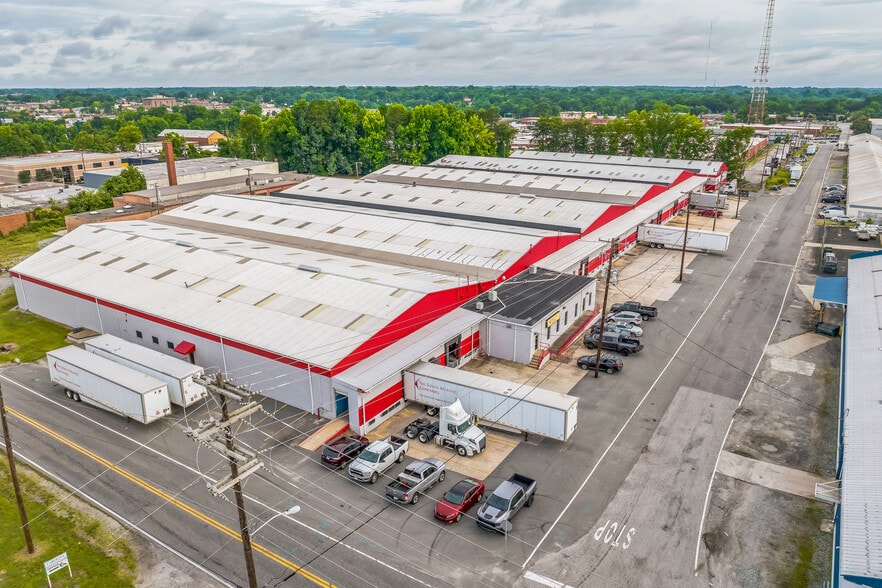 801 Warehouse St, Greensboro, NC à vendre - Photo de l’immeuble – Image 3 sur 9