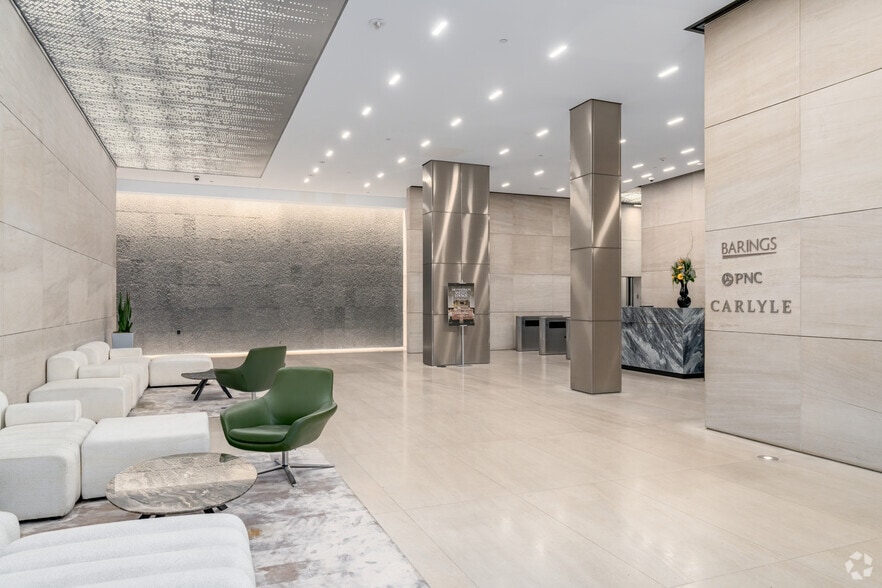 340 Madison Ave, New York, NY à louer - Hall d’entrée – Image 3 sur 21