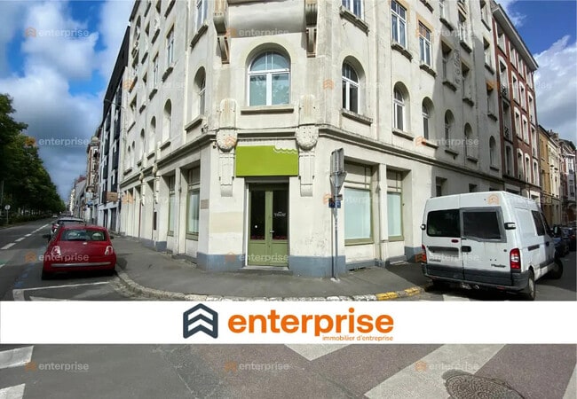 Plus de détails pour Local commercial à vendre