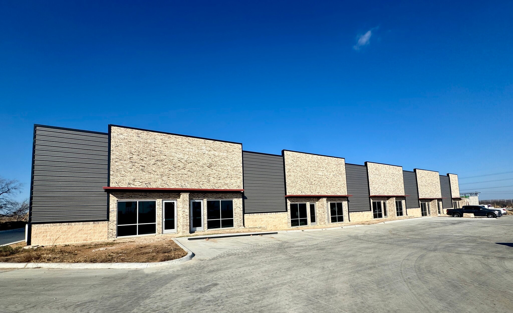 1104 S FM 156, Justin, TX à louer Photo principale– Image 1 sur 4