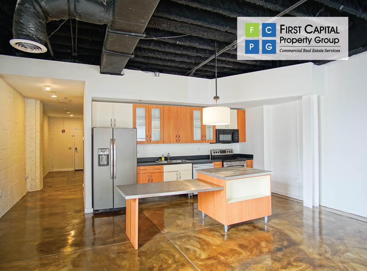 62 W Colonial Dr, Orlando, FL à louer Photo intérieure– Image 1 sur 3