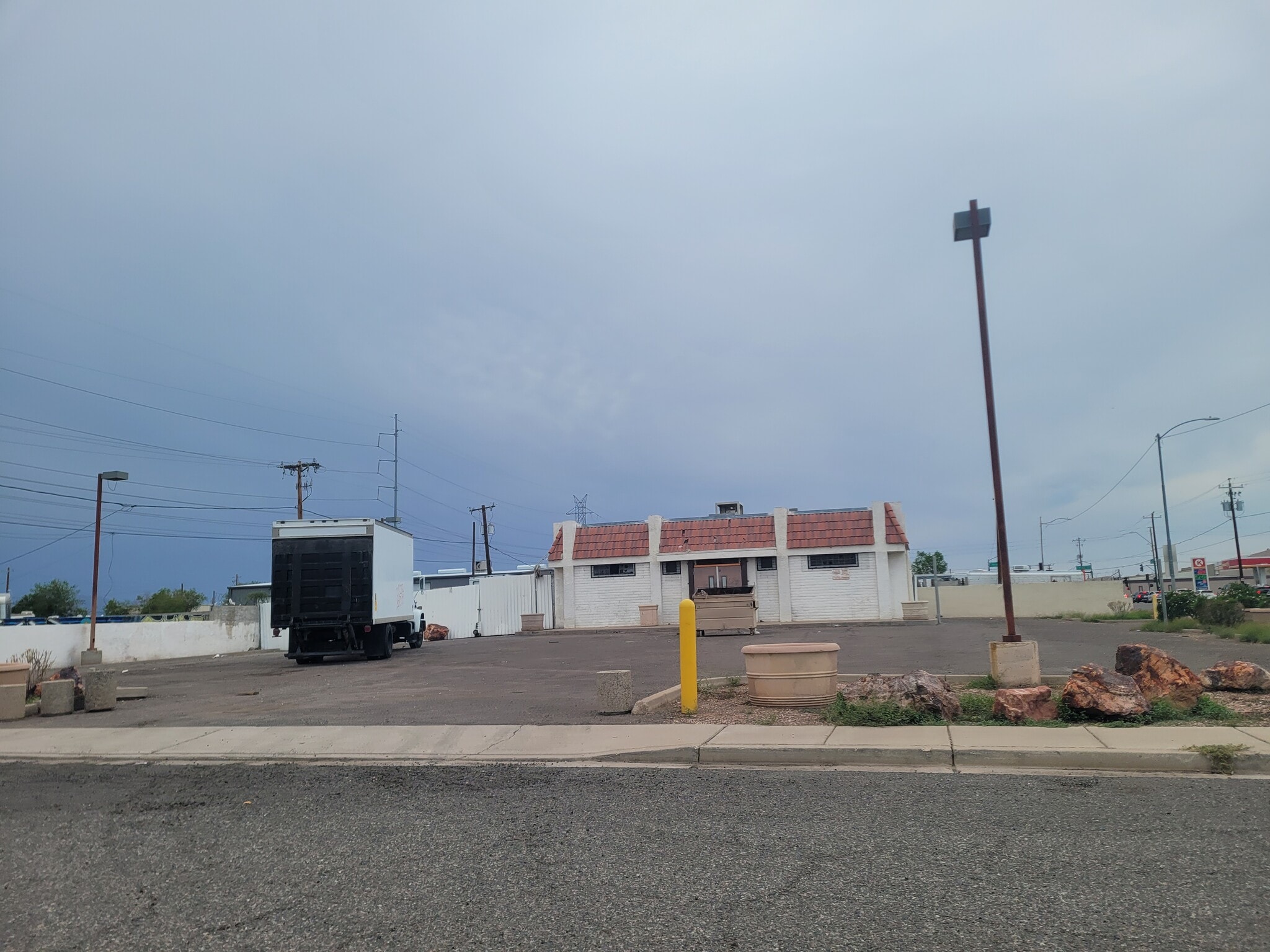 1810 W Grant St, Phoenix, AZ à vendre Photo de l’immeuble– Image 1 sur 5