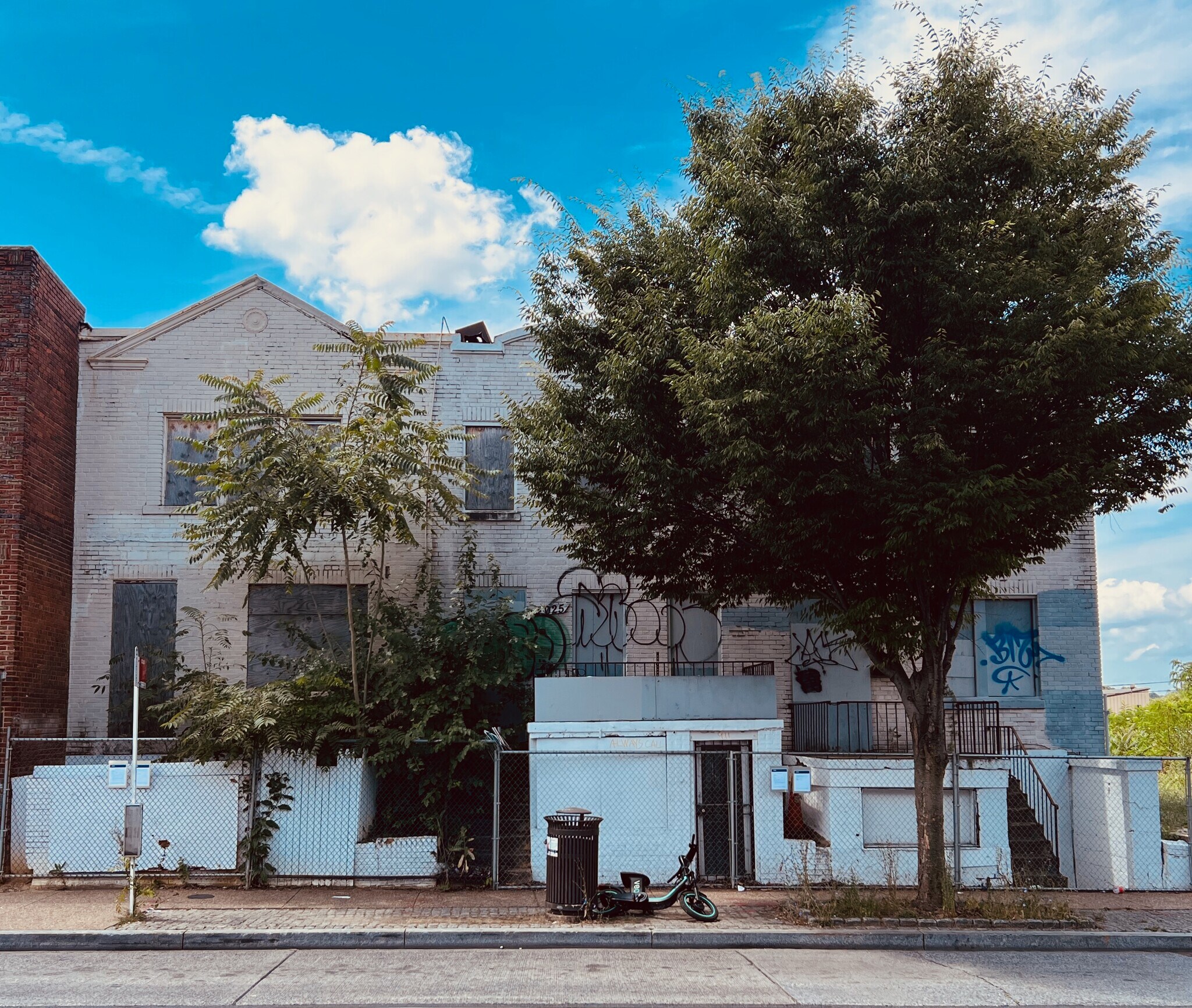 2023 Benning Rd NE, Washington, DC à vendre Photo de l’immeuble– Image 1 sur 3