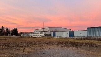 Plus de détails pour 794 River Rd, Pembroke, ON - Industriel/Logistique à louer