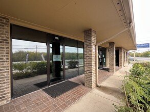 5975 FM 78, San Antonio, TX à louer Photo de l’immeuble– Image 2 sur 23