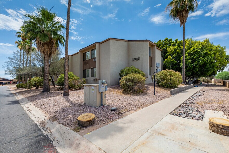152 N 56th St, Mesa, AZ à vendre - Photo de l’immeuble – Image 2 sur 25