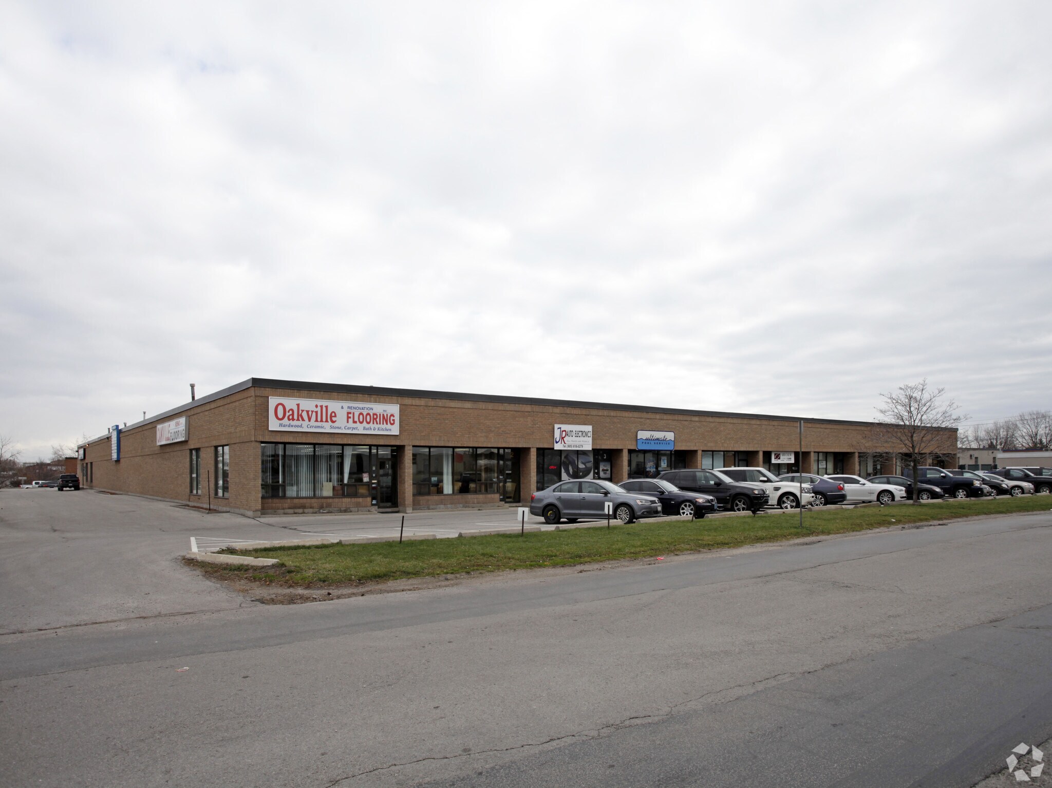 1428 Speers Rd, Oakville, ON à louer Photo principale– Image 1 sur 10