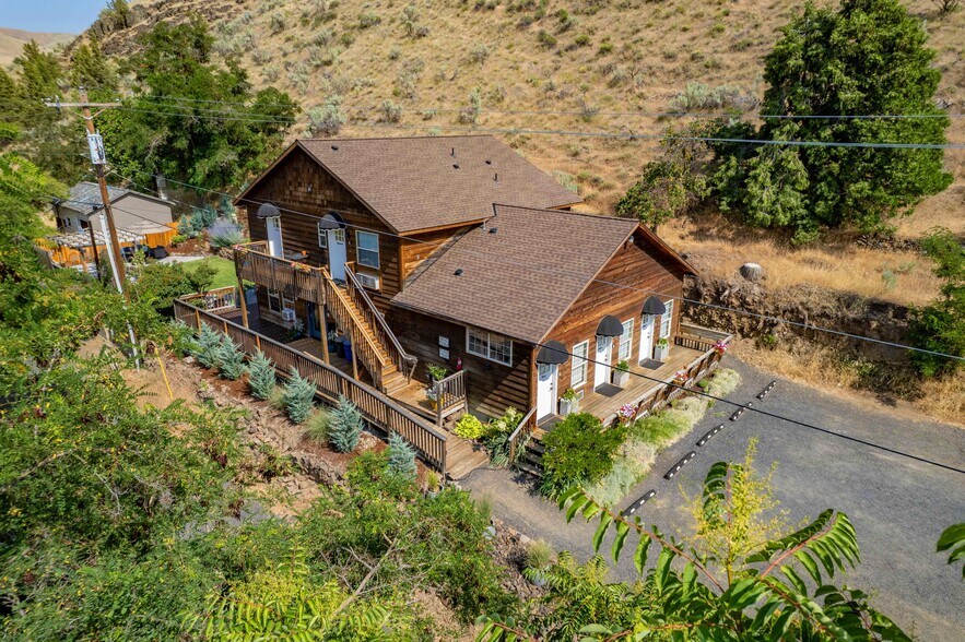 210 Hartman Ave, Maupin, OR à vendre - Photo de l’immeuble – Image 3 sur 47