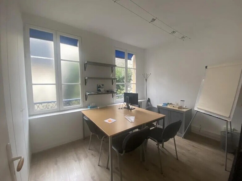 Bureau dans Paris à louer - Photo de l’immeuble – Image 2 sur 6