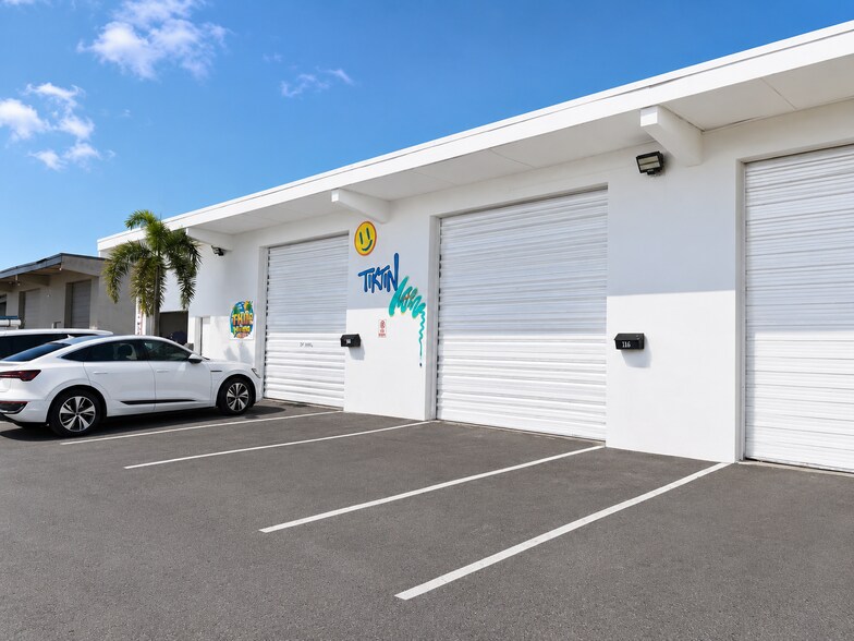 704-718 NW 6th Ave, Fort Lauderdale, FL à louer - Photo de l’immeuble – Image 2 sur 6