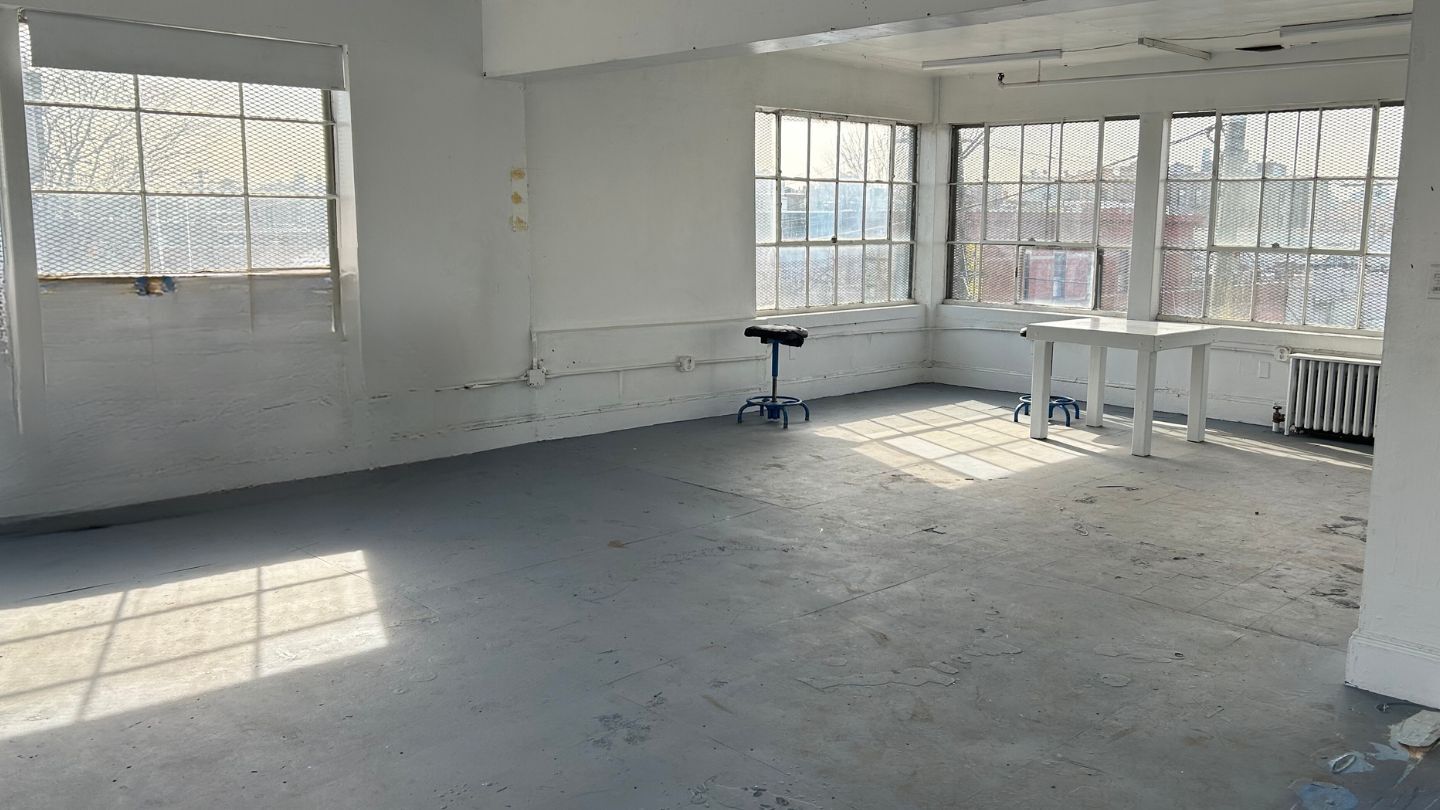 95 Lombardy St, Brooklyn, NY à louer Photo intérieure– Image 1 sur 4