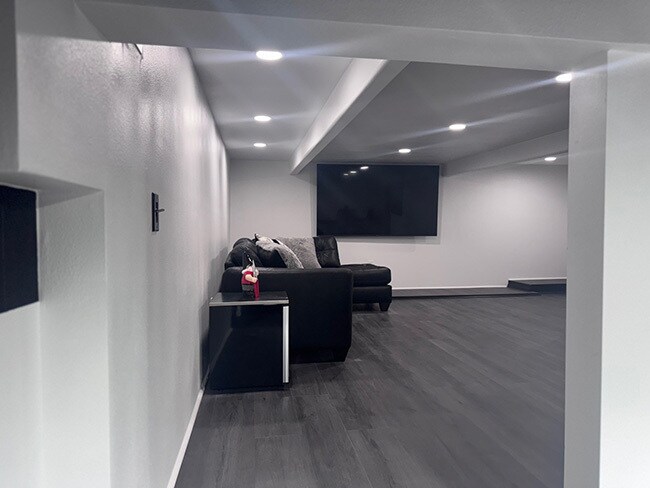 2781 Saturn St, Brea, CA à vendre - Photo de l’immeuble – Image 2 sur 18