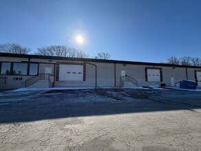 2840 Pine Rd, Huntingdon Valley, PA à louer Photo de l’immeuble– Image 1 sur 16