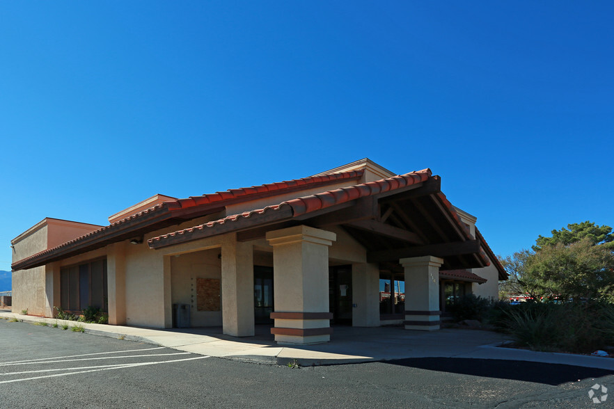 1160 E Fry Blvd, Sierra Vista, AZ à vendre - Photo principale – Image 1 sur 11