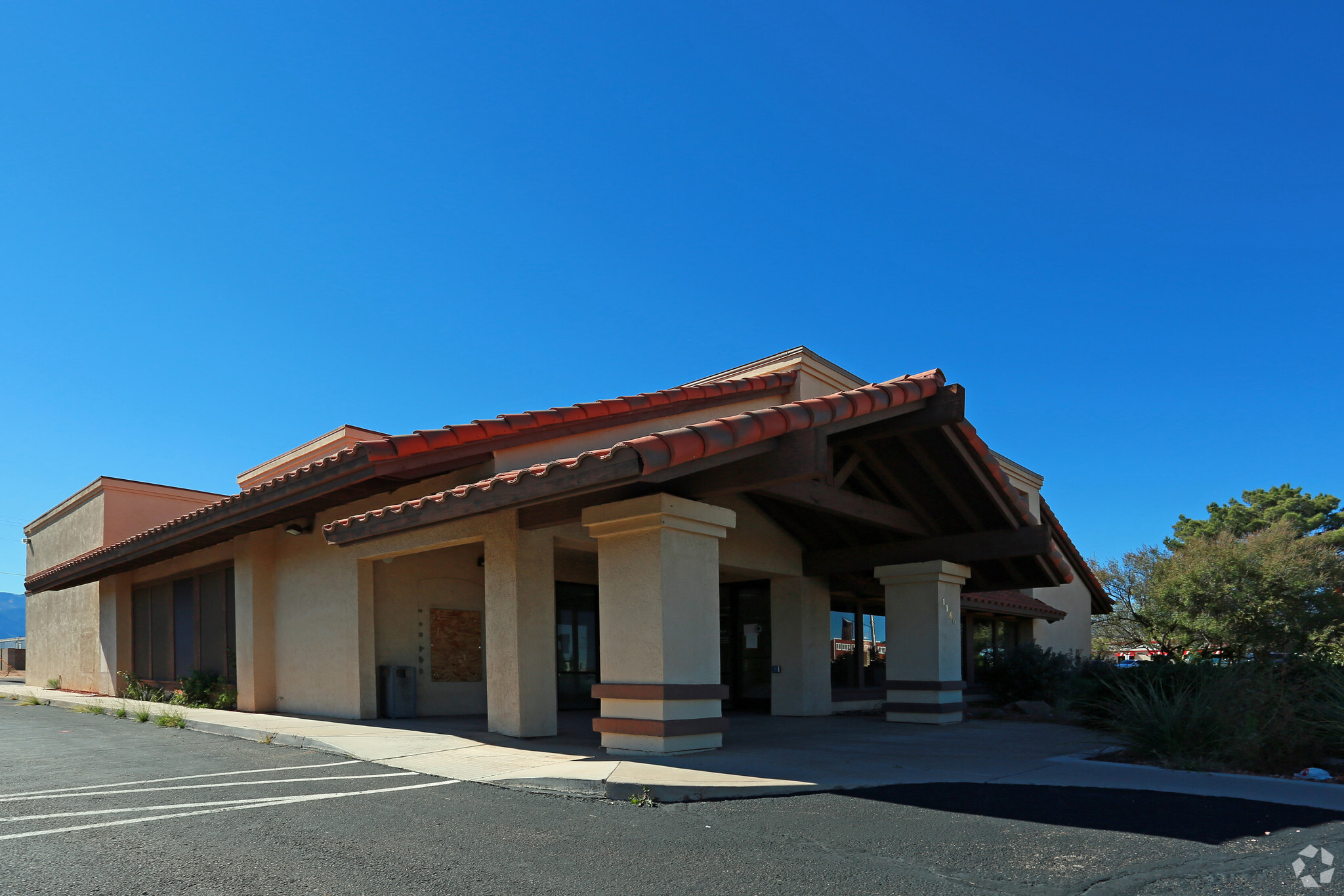 1160 E Fry Blvd, Sierra Vista, AZ à louer Photo principale– Image 1 sur 15
