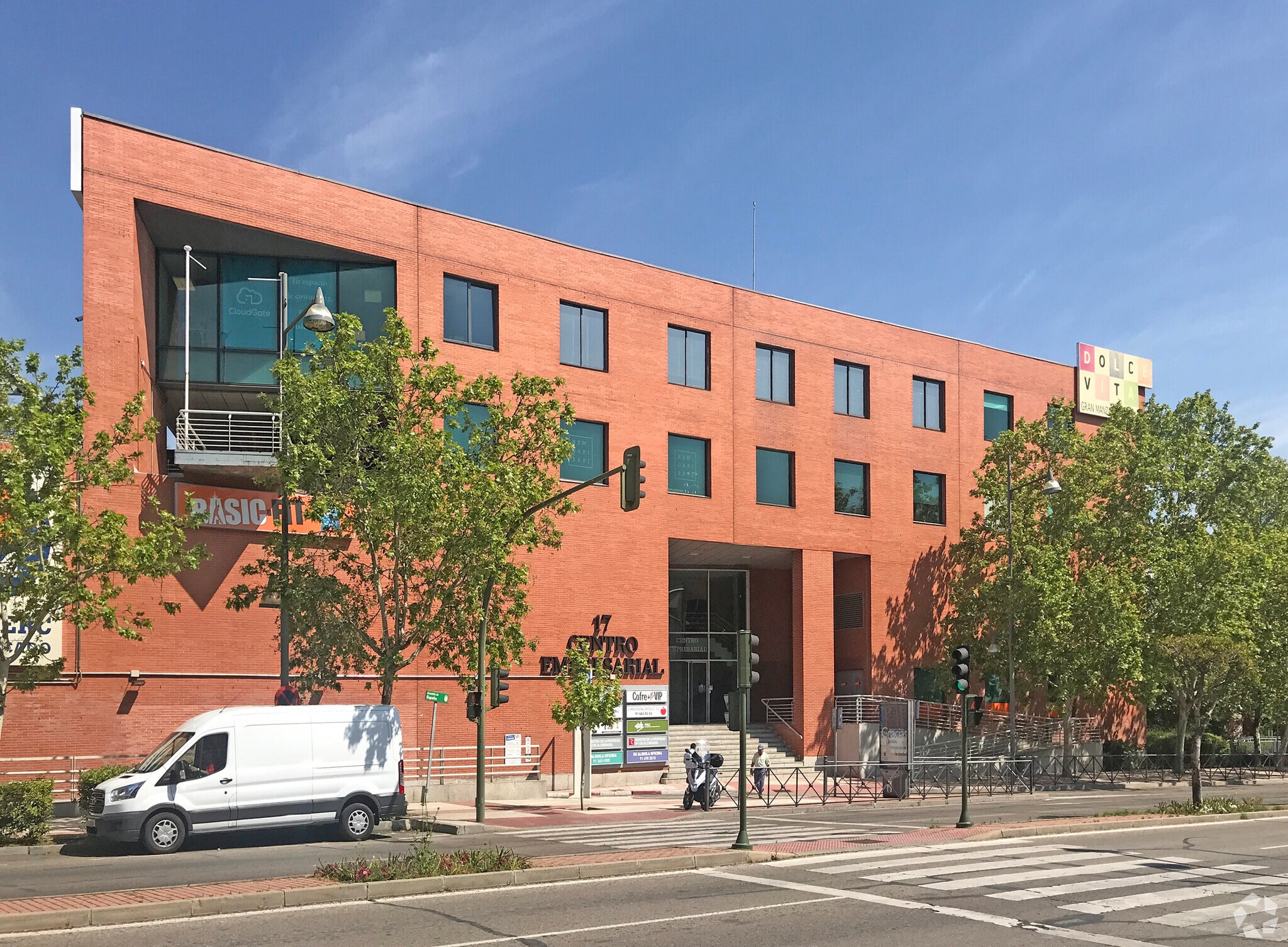 Avenida de España, 17, Alcobendas, Madrid à louer Photo principale– Image 1 sur 2