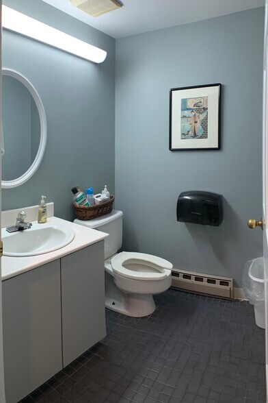75 Summit Ave, Hackensack, NJ à louer - Photo de l’immeuble – Image 3 sur 16