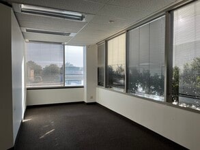 11615 Forest Central Dr, Dallas, TX à louer Photo intérieure– Image 2 sur 7