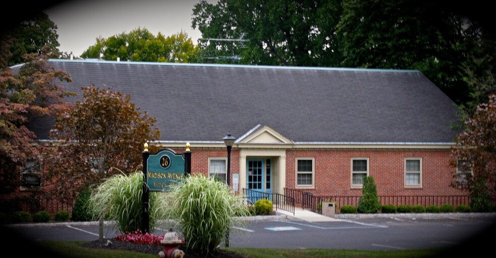 26 Madison Ave, Morristown, NJ à louer - Photo de l’immeuble – Image 1 sur 13