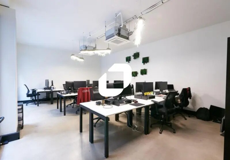 Bureau dans Paris à louer - Photo de l’immeuble – Image 2 sur 7