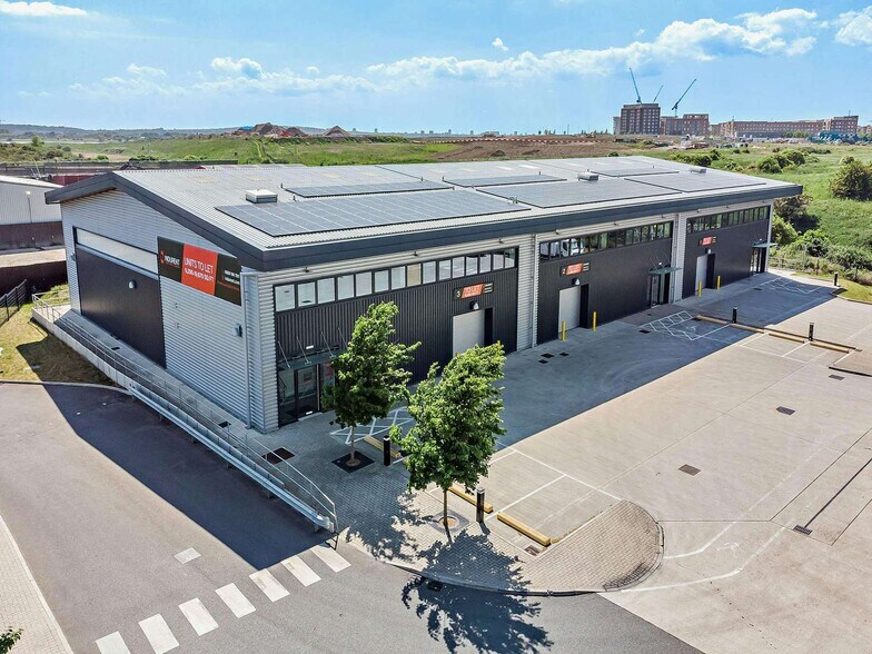 1 Reef St, Dagenham à louer - Photo de l’immeuble – Image 1 sur 1