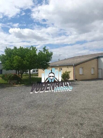 Local d'activités dans Blan à vendre - Photo de l’immeuble – Image 2 sur 6