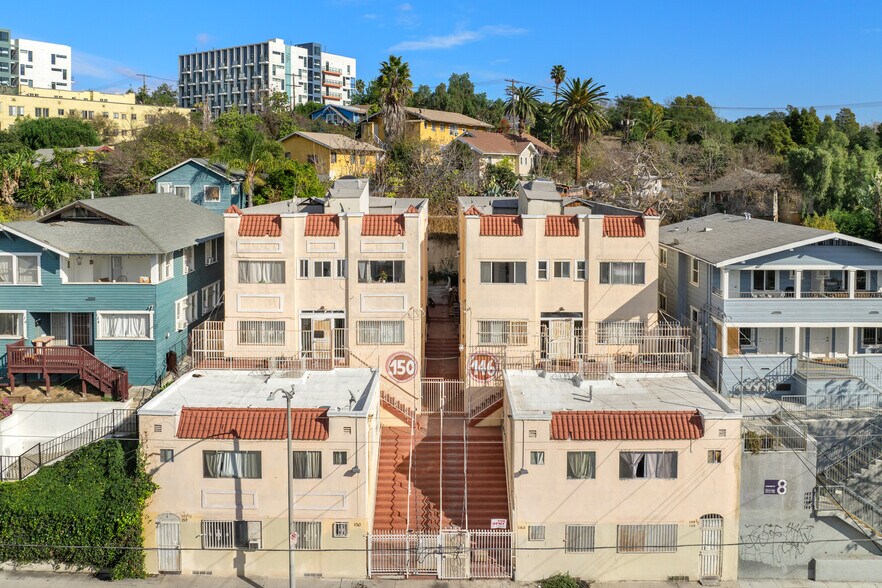 146-150 Douglas St, Los Angeles, CA à vendre - Photo de l’immeuble – Image 1 sur 10