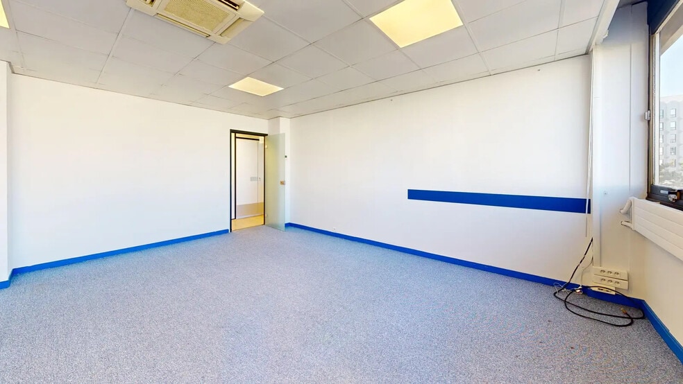 9 Rue Baudoin, Paris à louer - Photo de l’immeuble – Image 2 sur 10