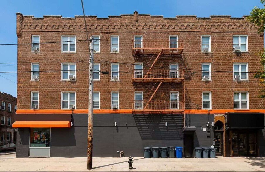 203 Avenue U, Brooklyn, NY à vendre - Photo de l’immeuble – Image 2 sur 19