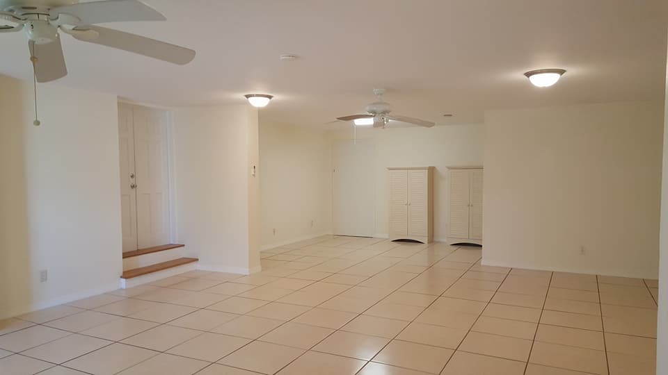 928 Myrtle Ave, Melbourne, FL à louer - Photo intérieure – Image 2 sur 22