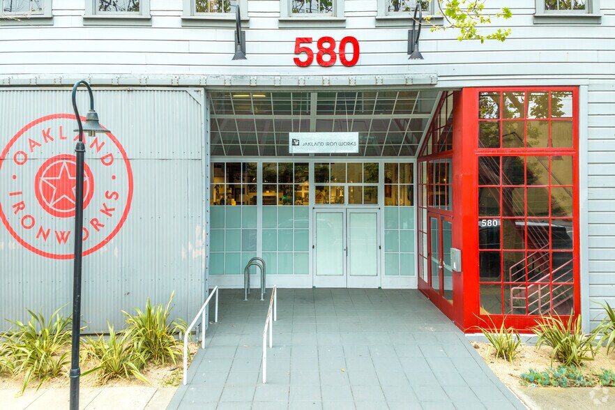 550-590 2nd St, Oakland, CA à louer - Photo de l’immeuble – Image 3 sur 8