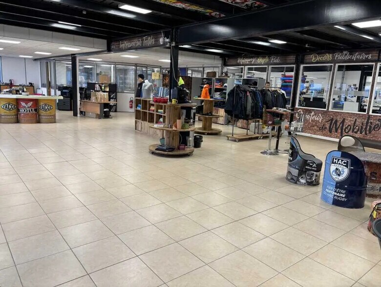 Local d'activités dans Le Havre à vendre - Photo de l’immeuble – Image 2 sur 3