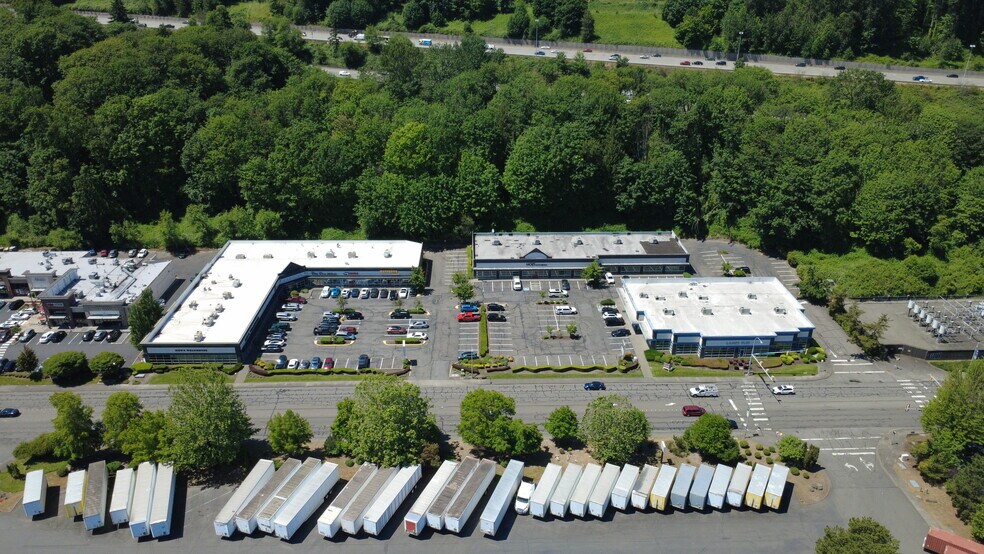 16831-16839 Southcenter Pky, Tukwila, WA à vendre - Photo de l’immeuble – Image 2 sur 8