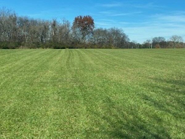 1003 Drakes Creek Rd, Hendersonville, TN à vendre - Photo de l’immeuble – Image 2 sur 6